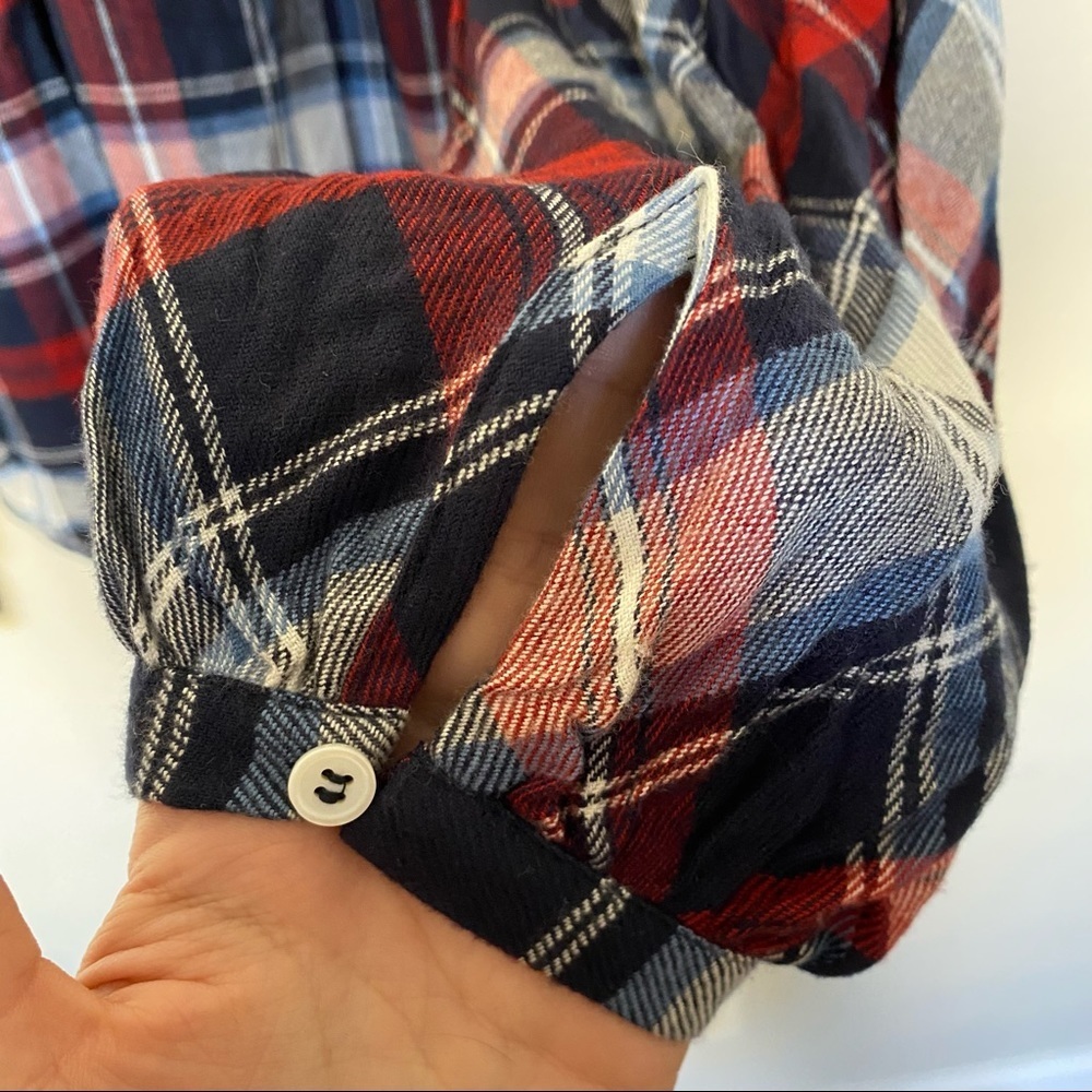 𝅺Vince Camuto Embroidered Blue and Red Peasant Blouse Size Small NWT - Picture 7 of 10